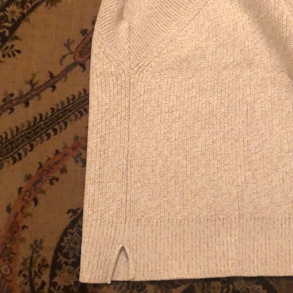 Sleeveless top.New! - Picture 4 of 8